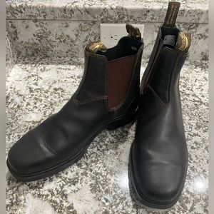 Blundstone Chelsea boots